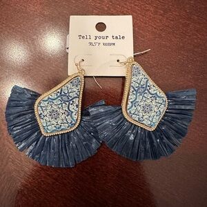 Tell Your Tale Navy Gold Wood Raffia Tassel Earrings NWT
